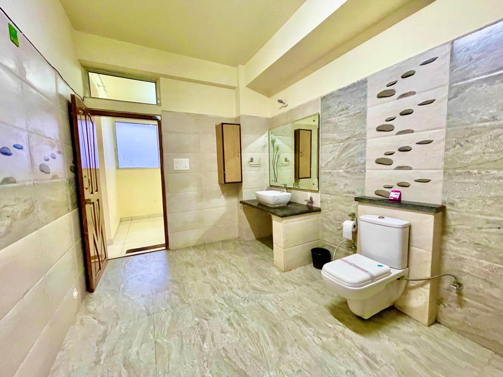 The Auriga 3Bhk Fully Entair Villa With Bonfire In Kasauli I Pvt Stay I Open Air Terrace I Kitchen Livingroom I Lawn Bonfire I Gaming Zone Exterior foto