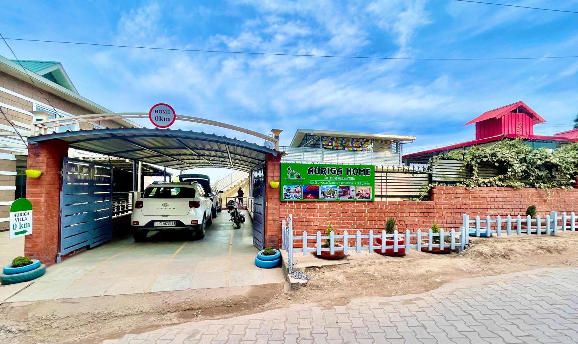 The Auriga 3Bhk Fully Entair Villa With Bonfire In Kasauli I Pvt Stay I Open Air Terrace I Kitchen Livingroom I Lawn Bonfire I Gaming Zone Exterior foto