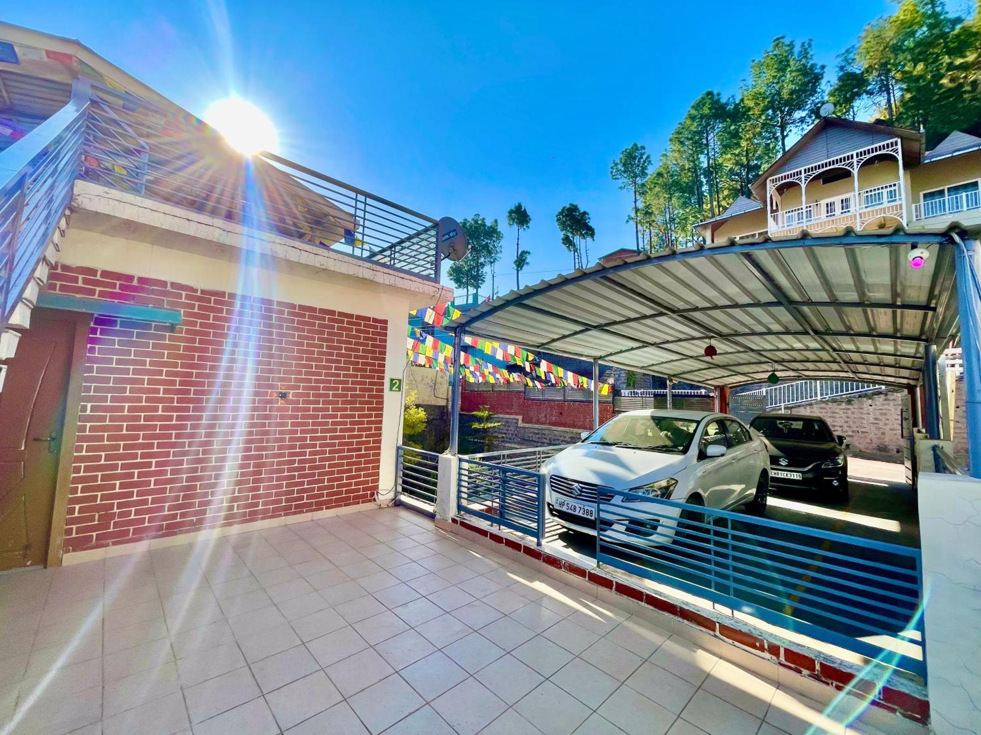 The Auriga 3Bhk Fully Entair Villa With Bonfire In Kasauli I Pvt Stay I Open Air Terrace I Kitchen Livingroom I Lawn Bonfire I Gaming Zone Exterior foto