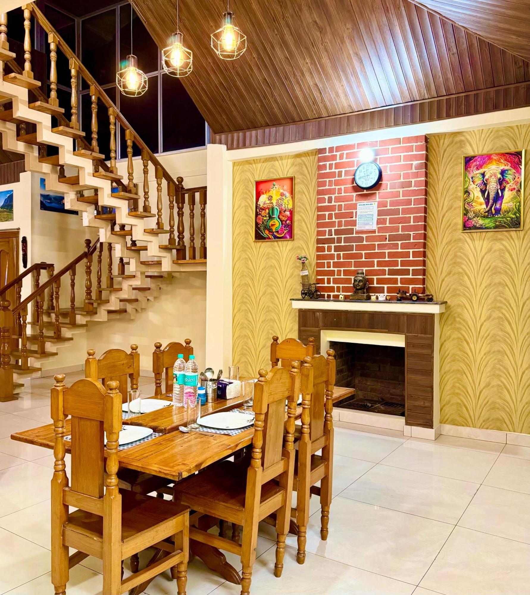 The Auriga 3Bhk Fully Entair Villa With Bonfire In Kasauli I Pvt Stay I Open Air Terrace I Kitchen Livingroom I Lawn Bonfire I Gaming Zone Exterior foto