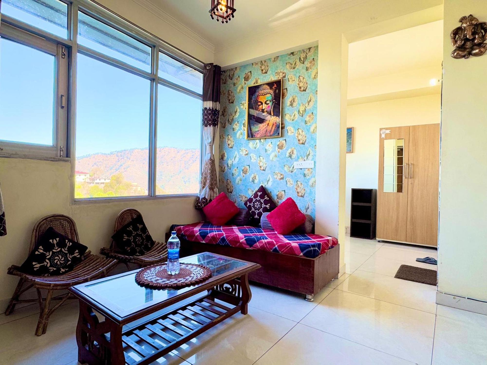 The Auriga 3Bhk Fully Entair Villa With Bonfire In Kasauli I Pvt Stay I Open Air Terrace I Kitchen Livingroom I Lawn Bonfire I Gaming Zone Exterior foto