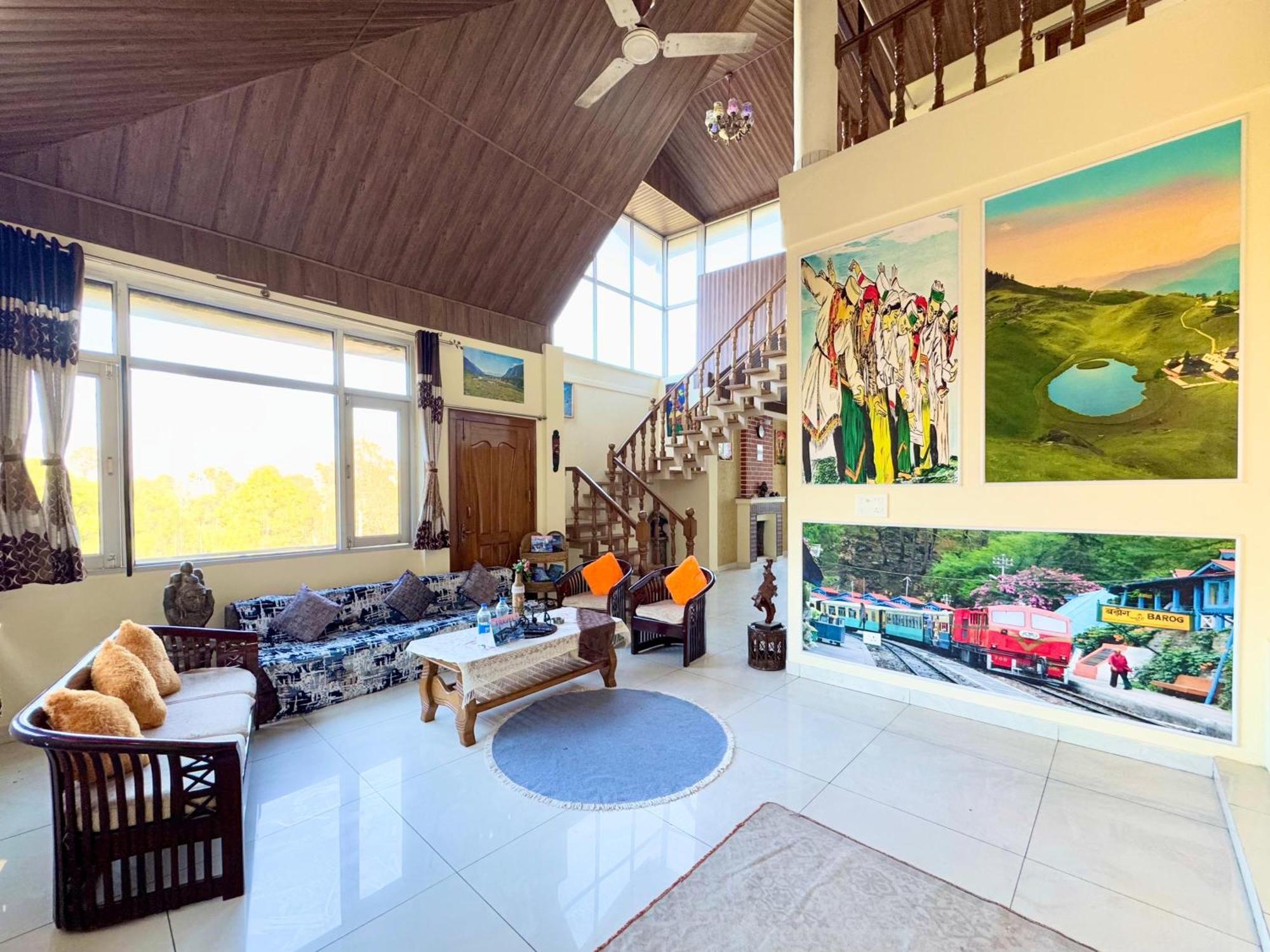The Auriga 3Bhk Fully Entair Villa With Bonfire In Kasauli I Pvt Stay I Open Air Terrace I Kitchen Livingroom I Lawn Bonfire I Gaming Zone Exterior foto