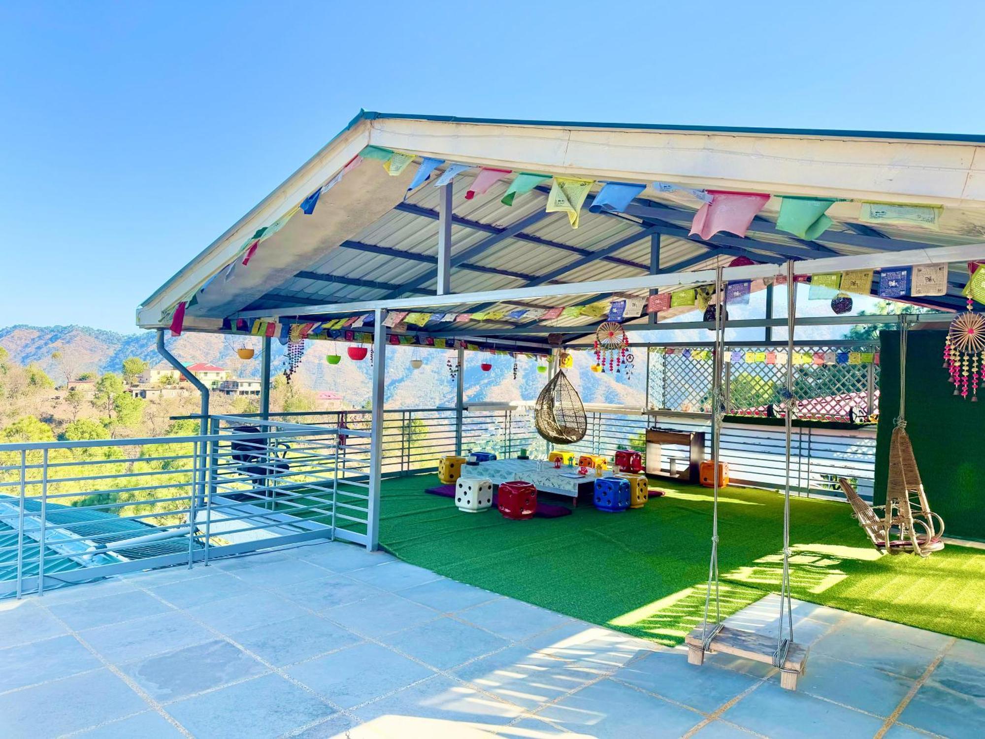 The Auriga 3Bhk Fully Entair Villa With Bonfire In Kasauli I Pvt Stay I Open Air Terrace I Kitchen Livingroom I Lawn Bonfire I Gaming Zone Exterior foto
